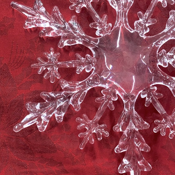 Large Clear Acrylic Snowflake - Picture 13 of 16